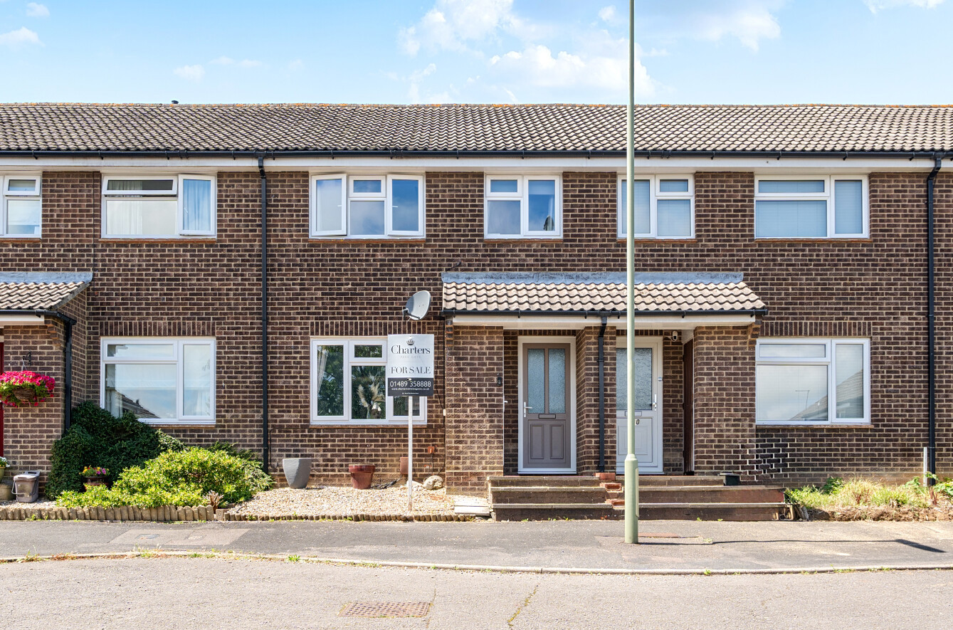 3 bedroom  terraced house for sale