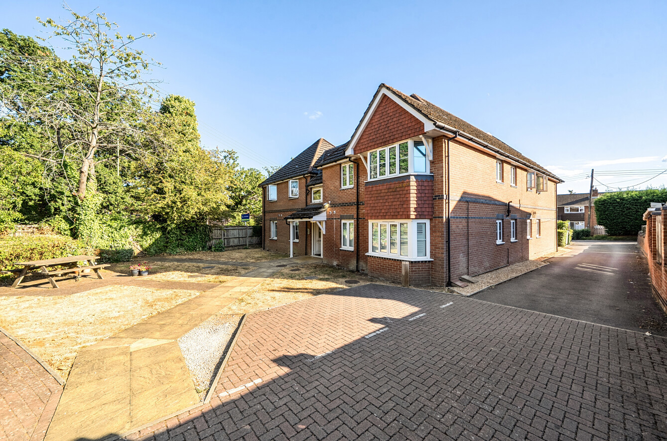 2 bedroom apartment to rent