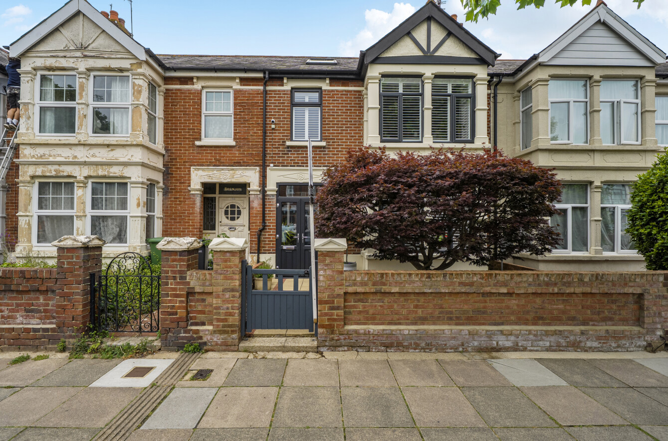 4 bedroom  terraced house for sale