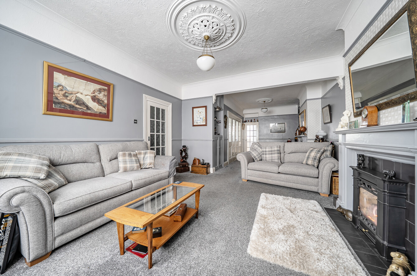 4 bedroom  terraced house for sale