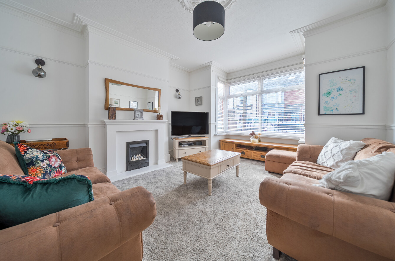4 bedroom  terraced house for sale
