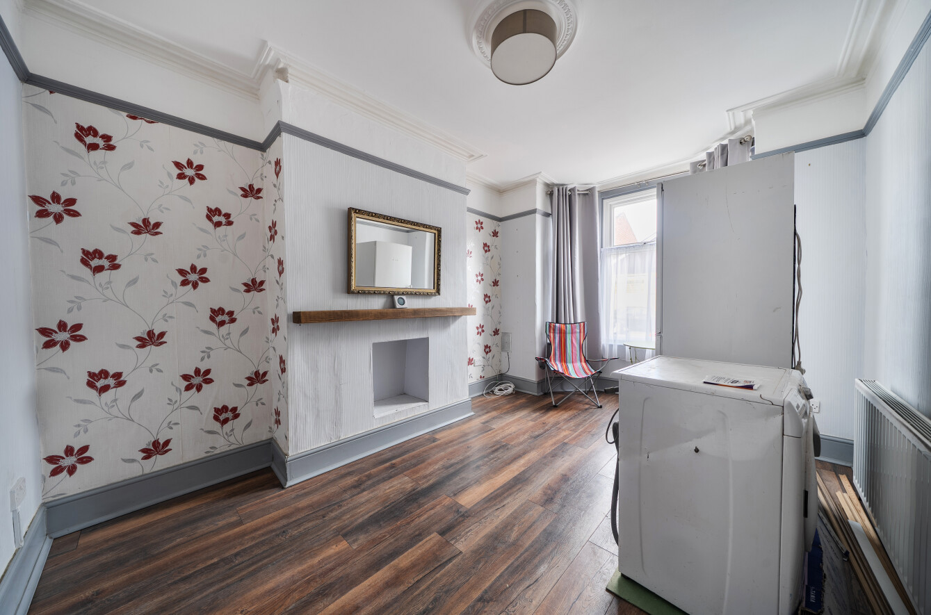 3 bedroom  terraced house for sale