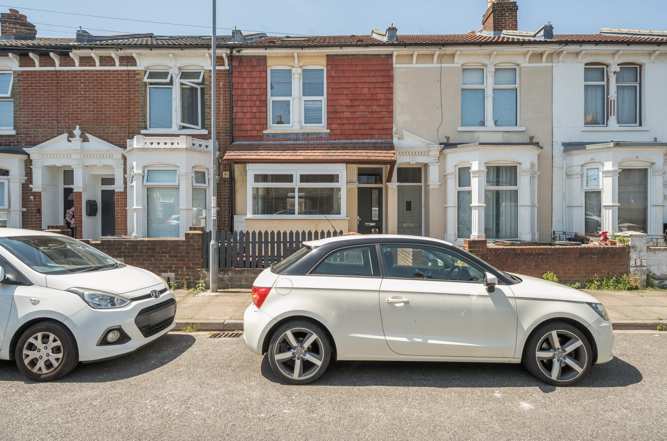 4 bedroom  terraced house for sale