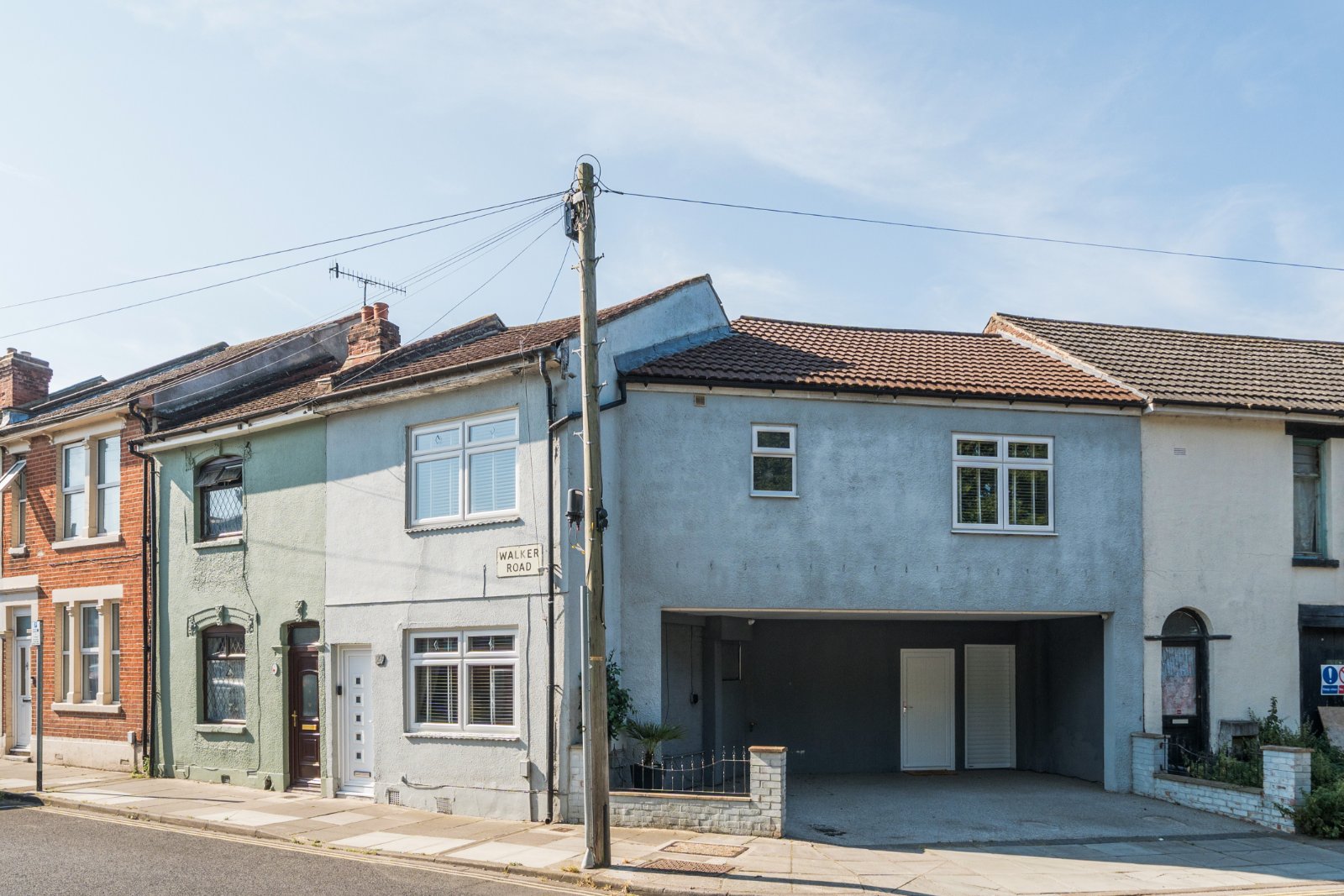 3 bedroom  terraced house for sale