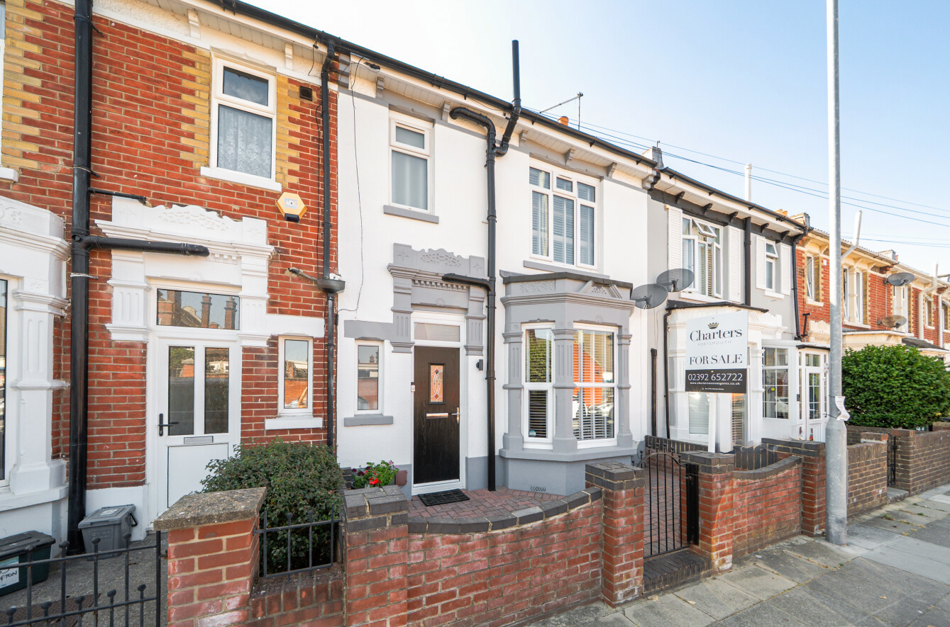 4 bedroom  terraced house for sale