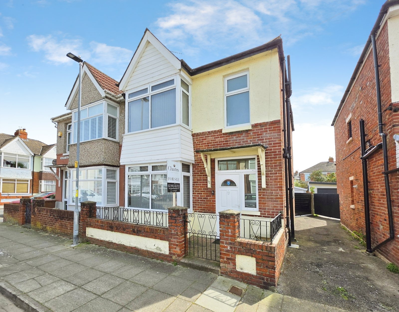3 bedroom semi-detached house for sale