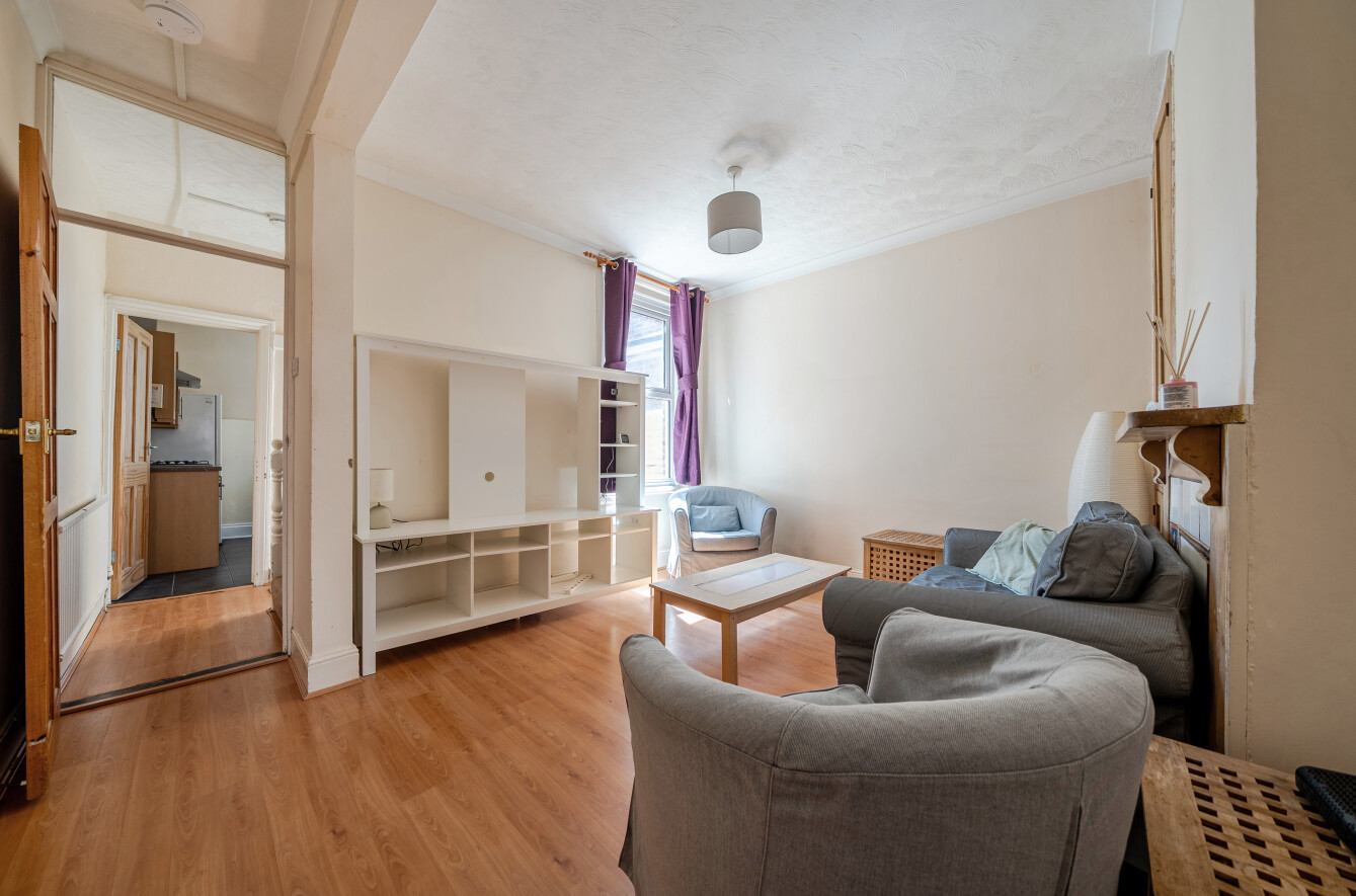 3 bedroom  terraced house for sale