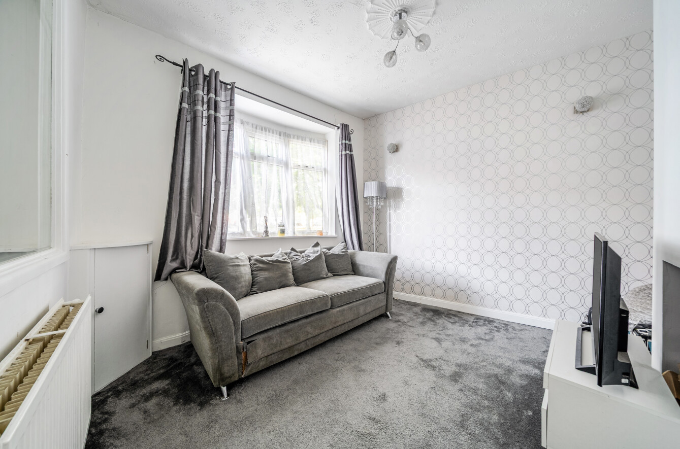 2 bedroom house for sale