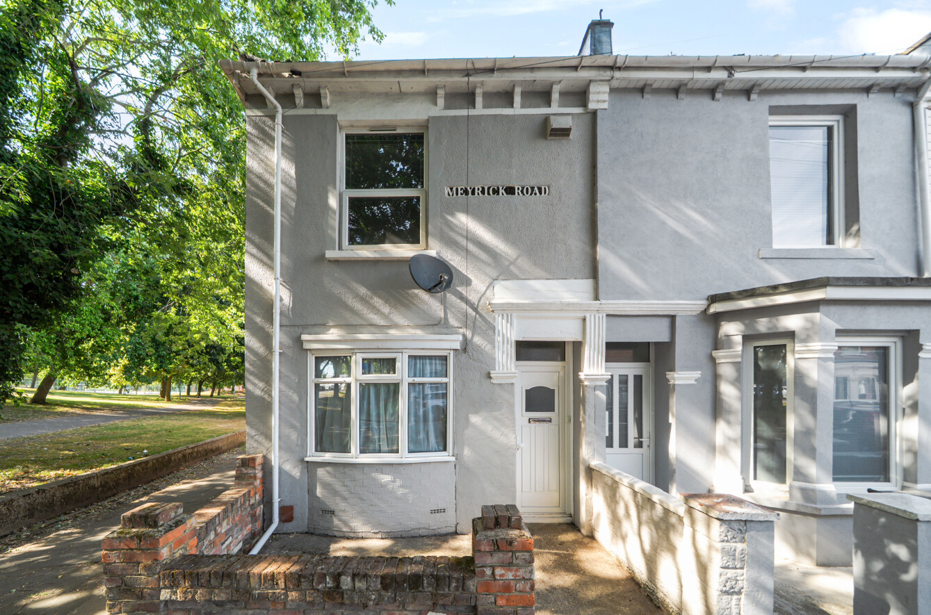 2 bedroom house for sale