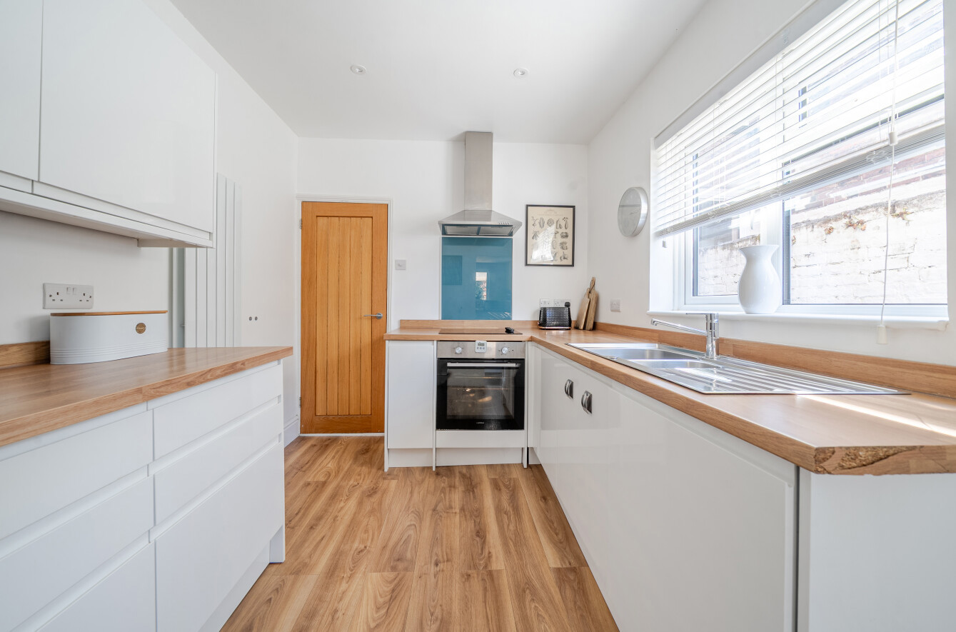 2 bedroom house for sale