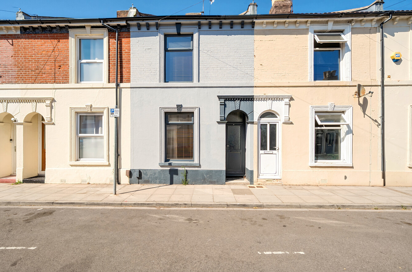 2 bedroom house for sale