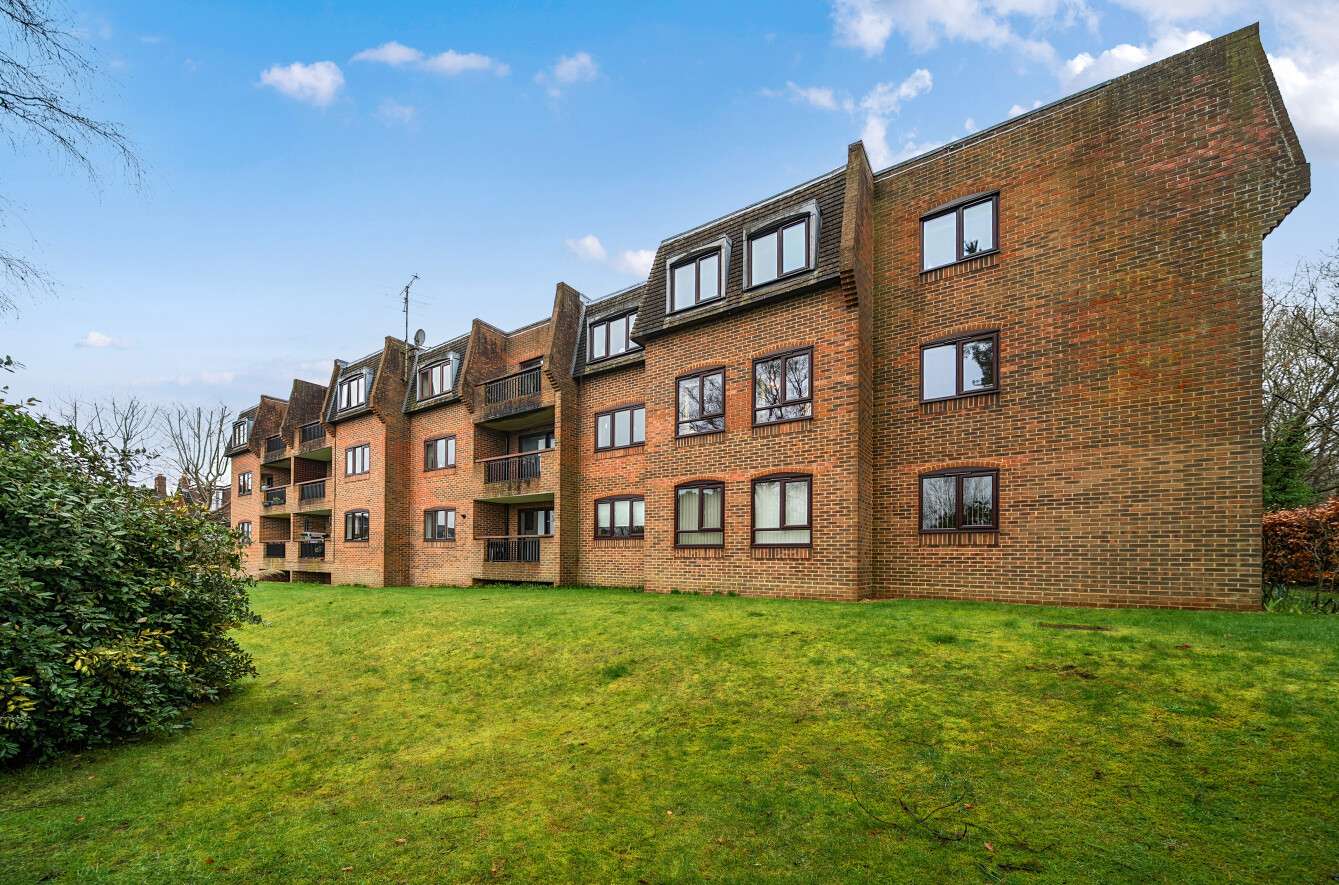 2 bedroom apartment for sale