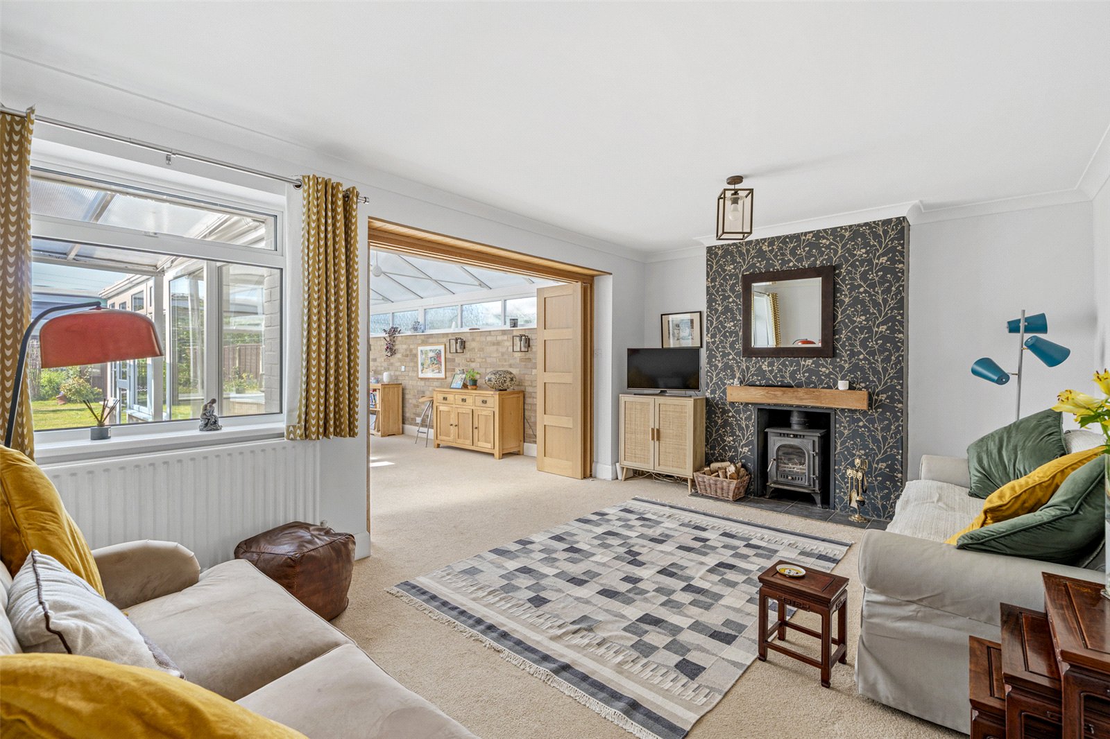 2 bedroom semi-detached bungalow for sale