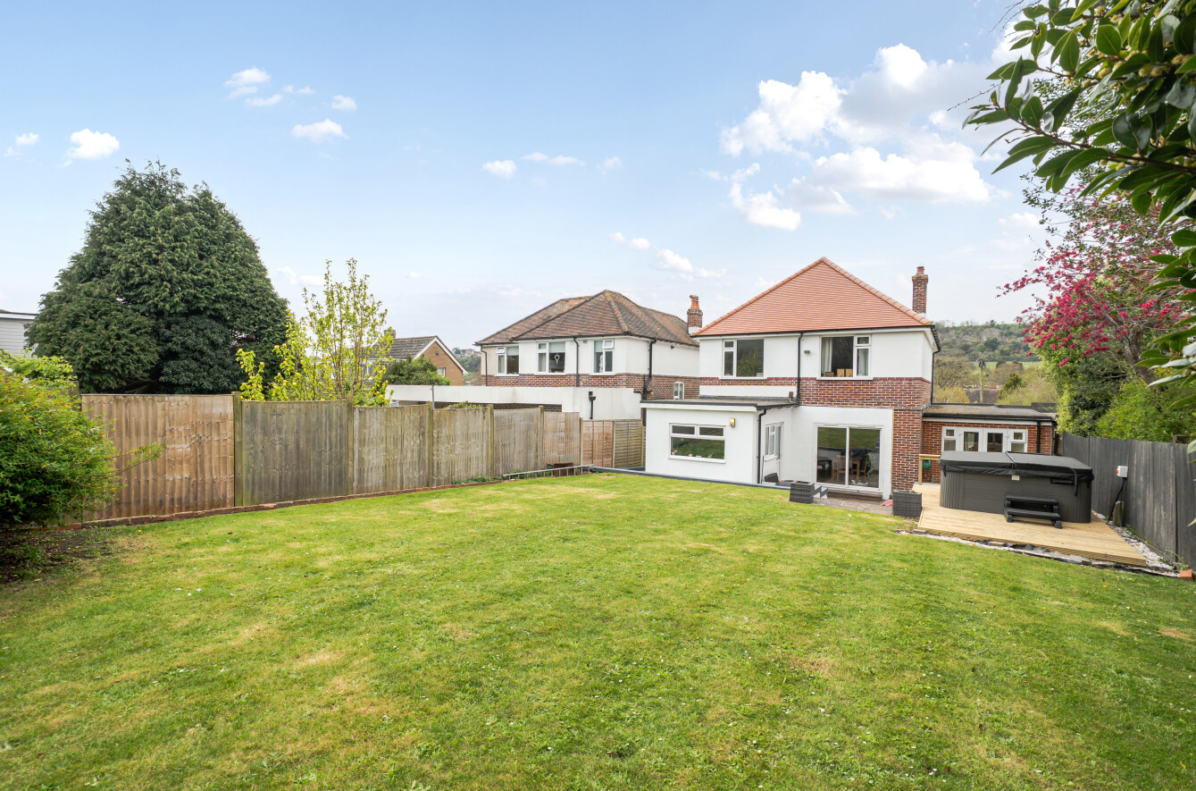 4 bedroom  detached house for sale
