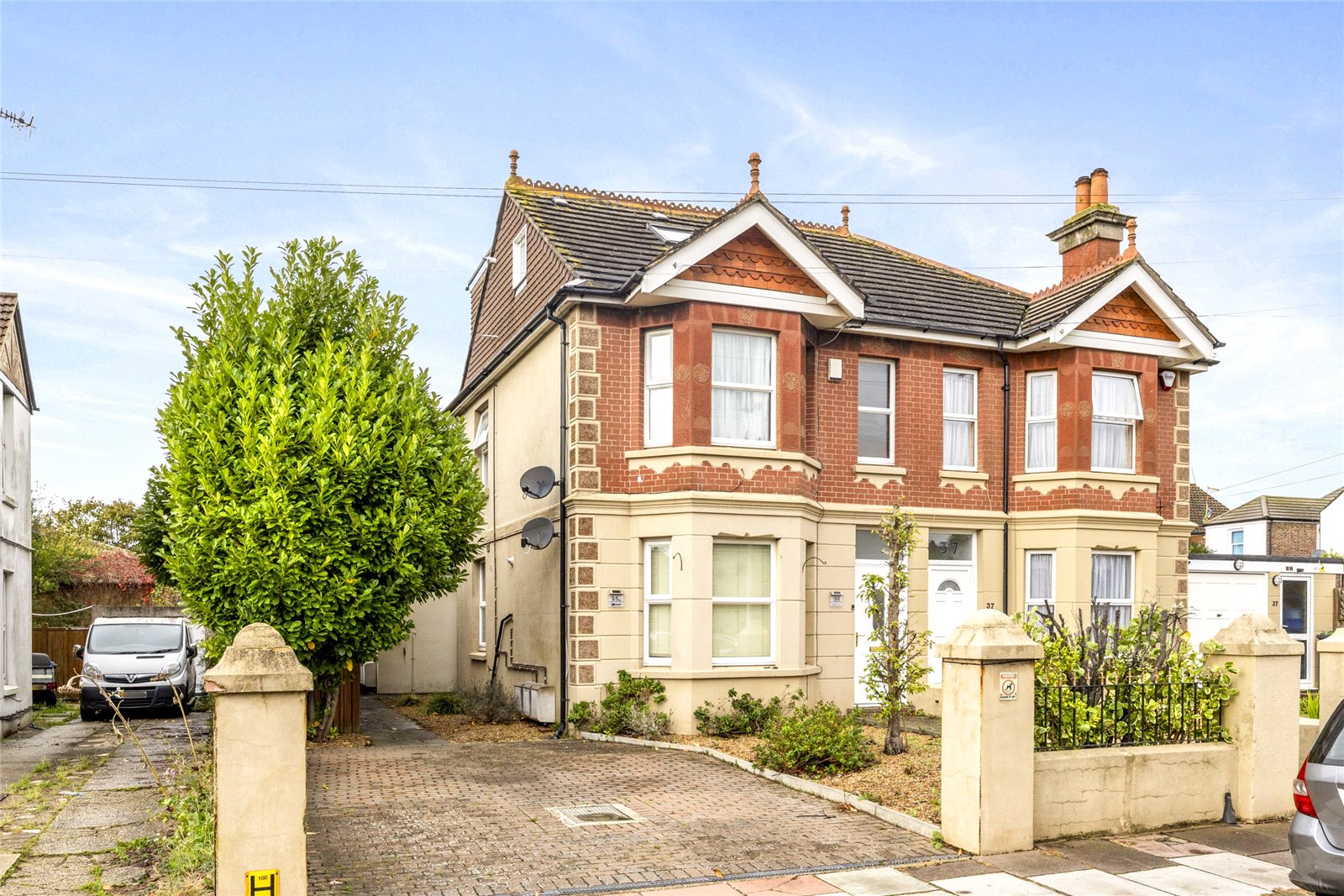 2 bedroom apartment for sale