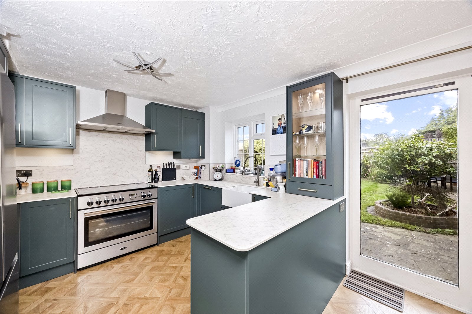 3 bedroom  detached house for sale