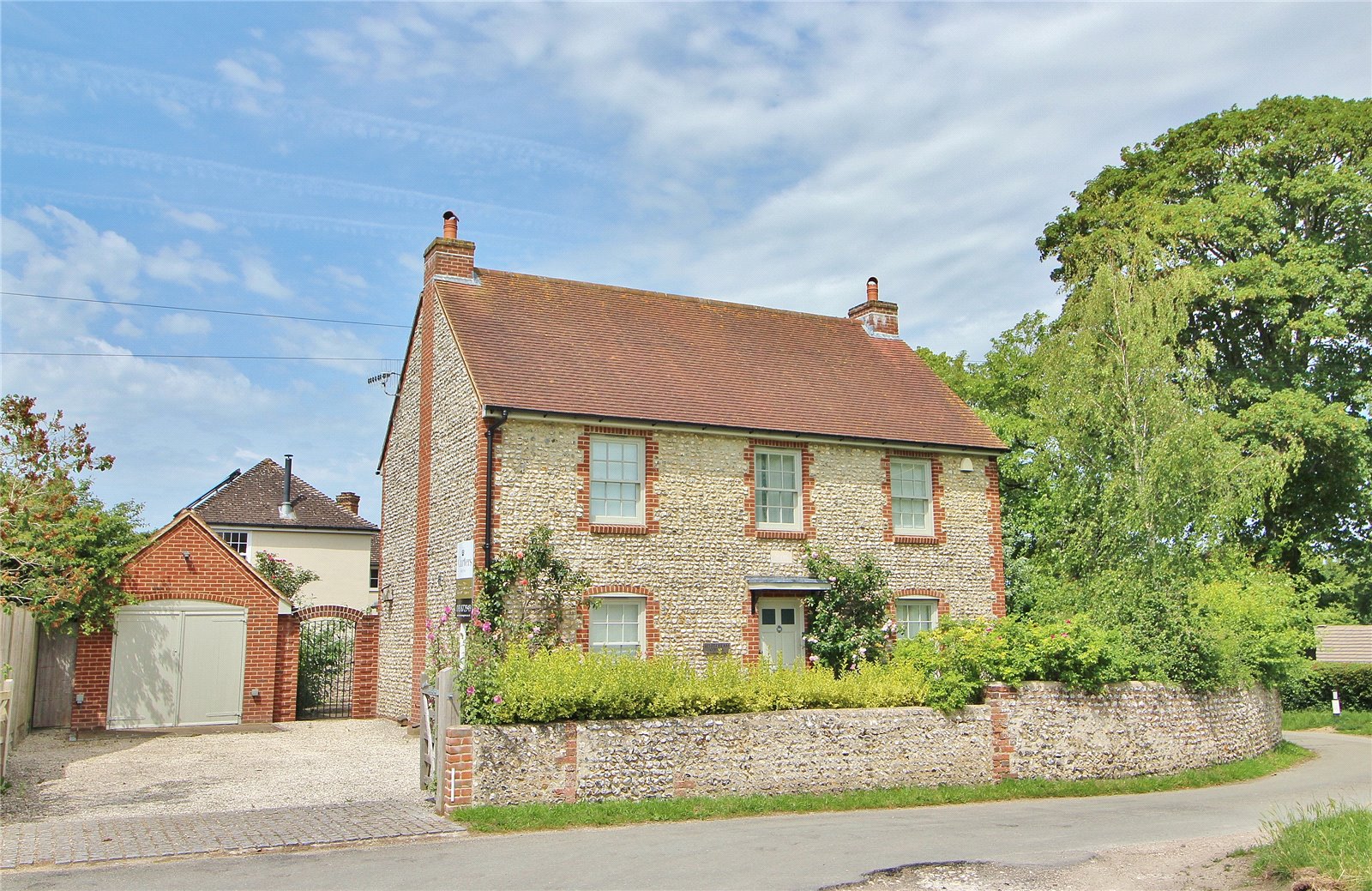 4 bedroom  detached house for sale