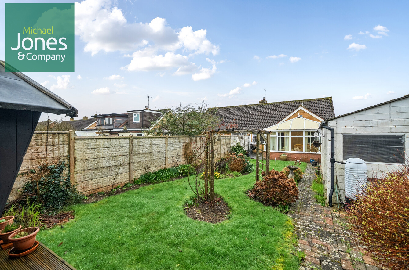 3 bedroom semi-detached bungalow for sale