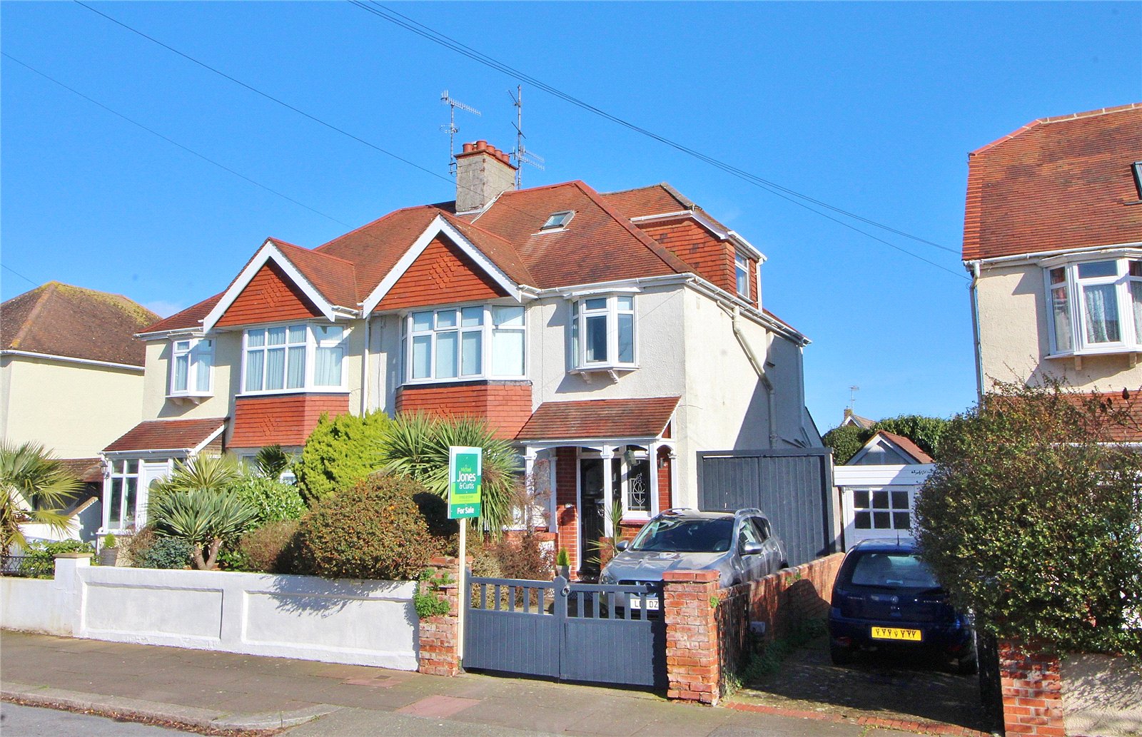 4 bedroom semi-detached house for sale