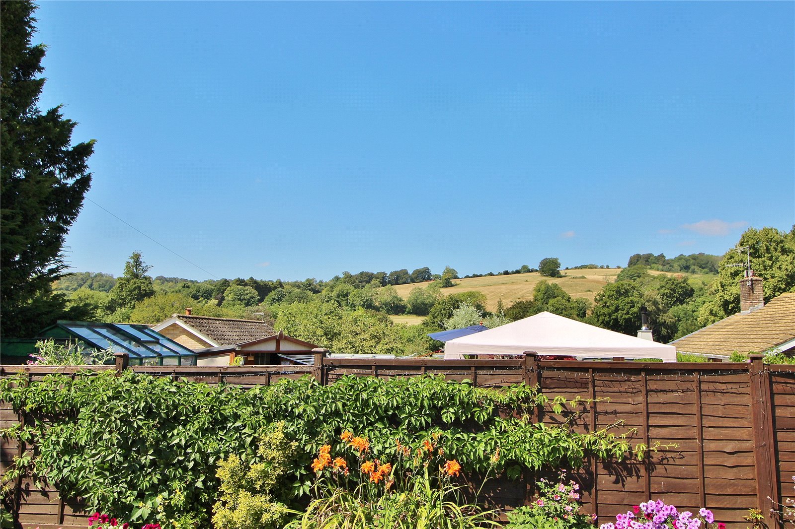 2 bedroom  semi-detached bungalow for sale