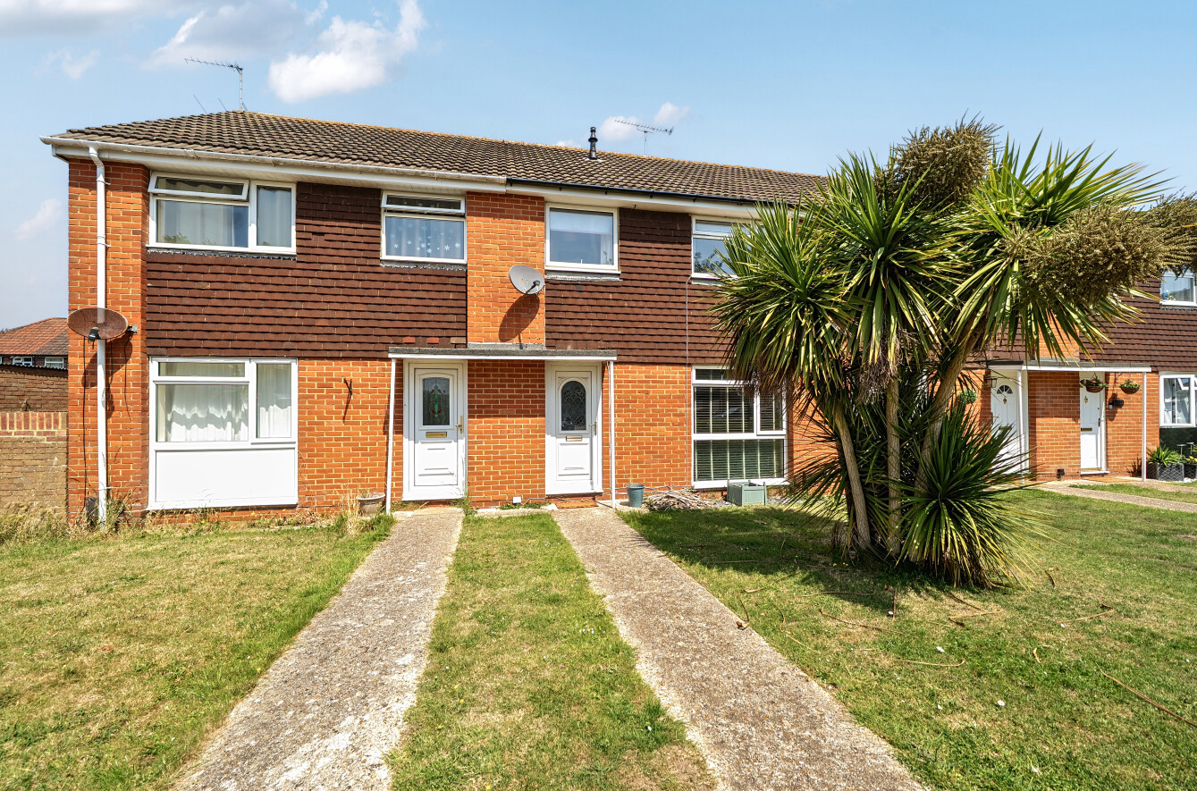 3 bedroom  terraced house for sale