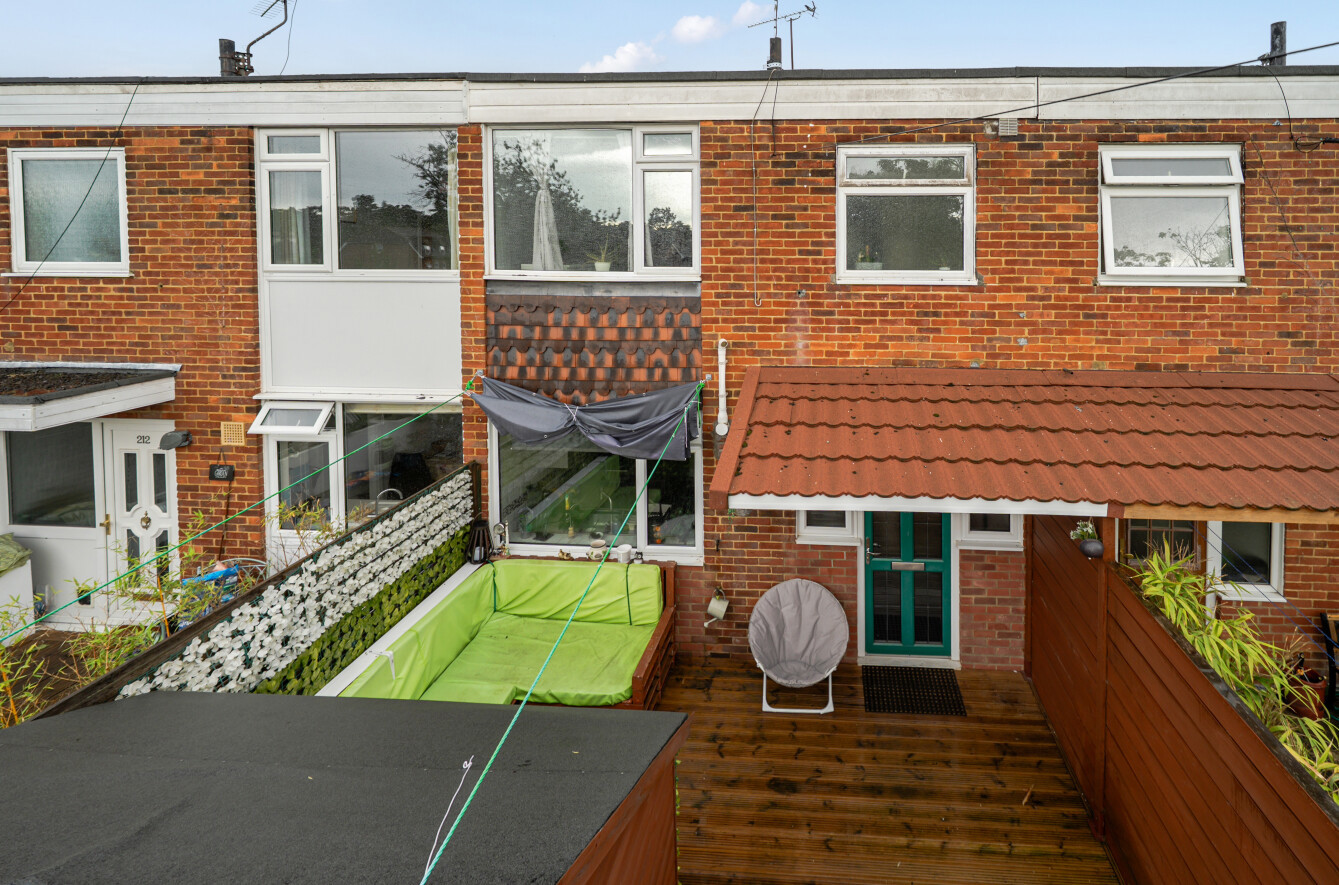 3 bedroom maisonette for sale