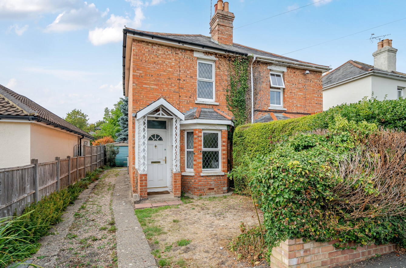 2 bedroom  semi-detached property for sale