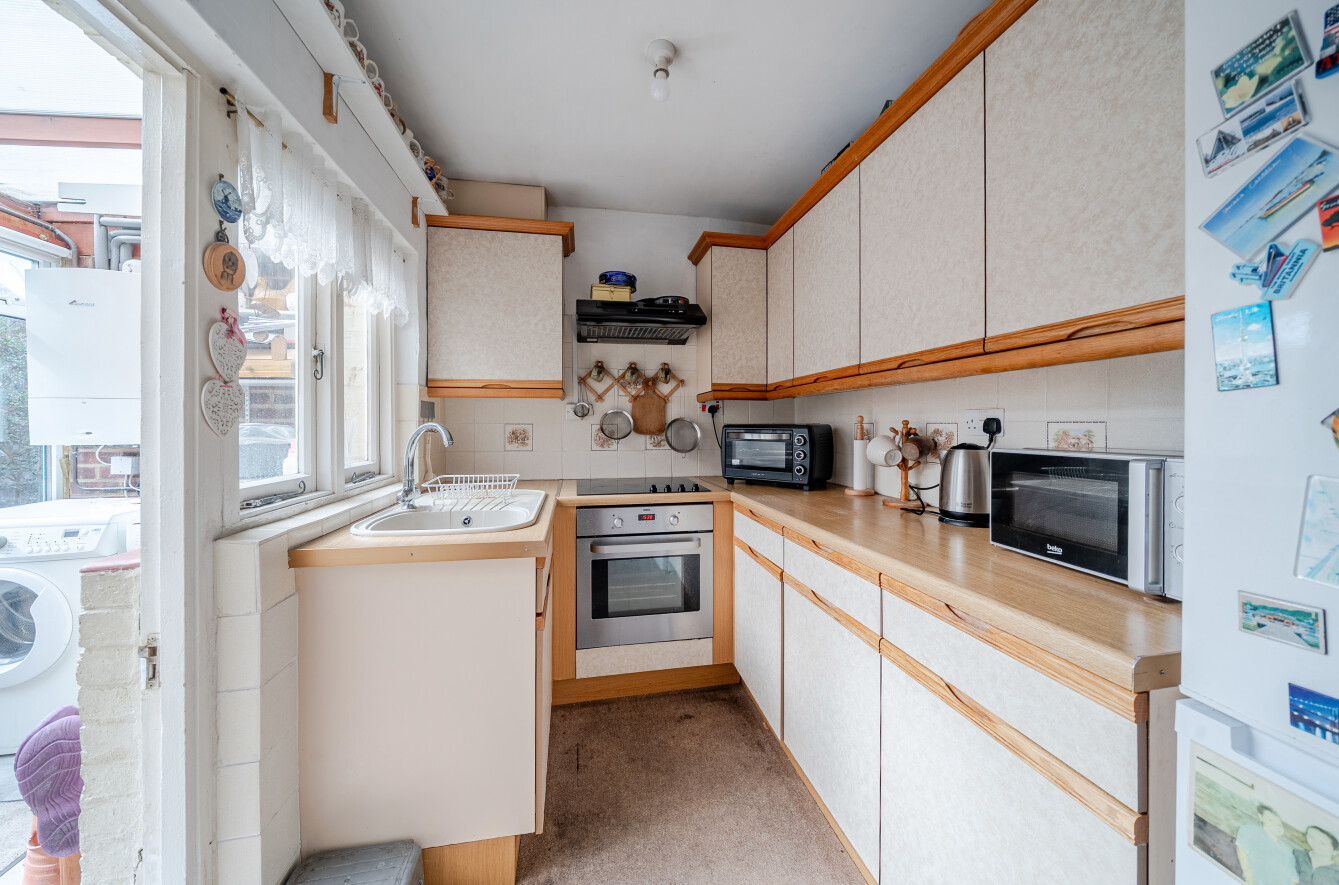 2 bedroom  semi-detached property for sale