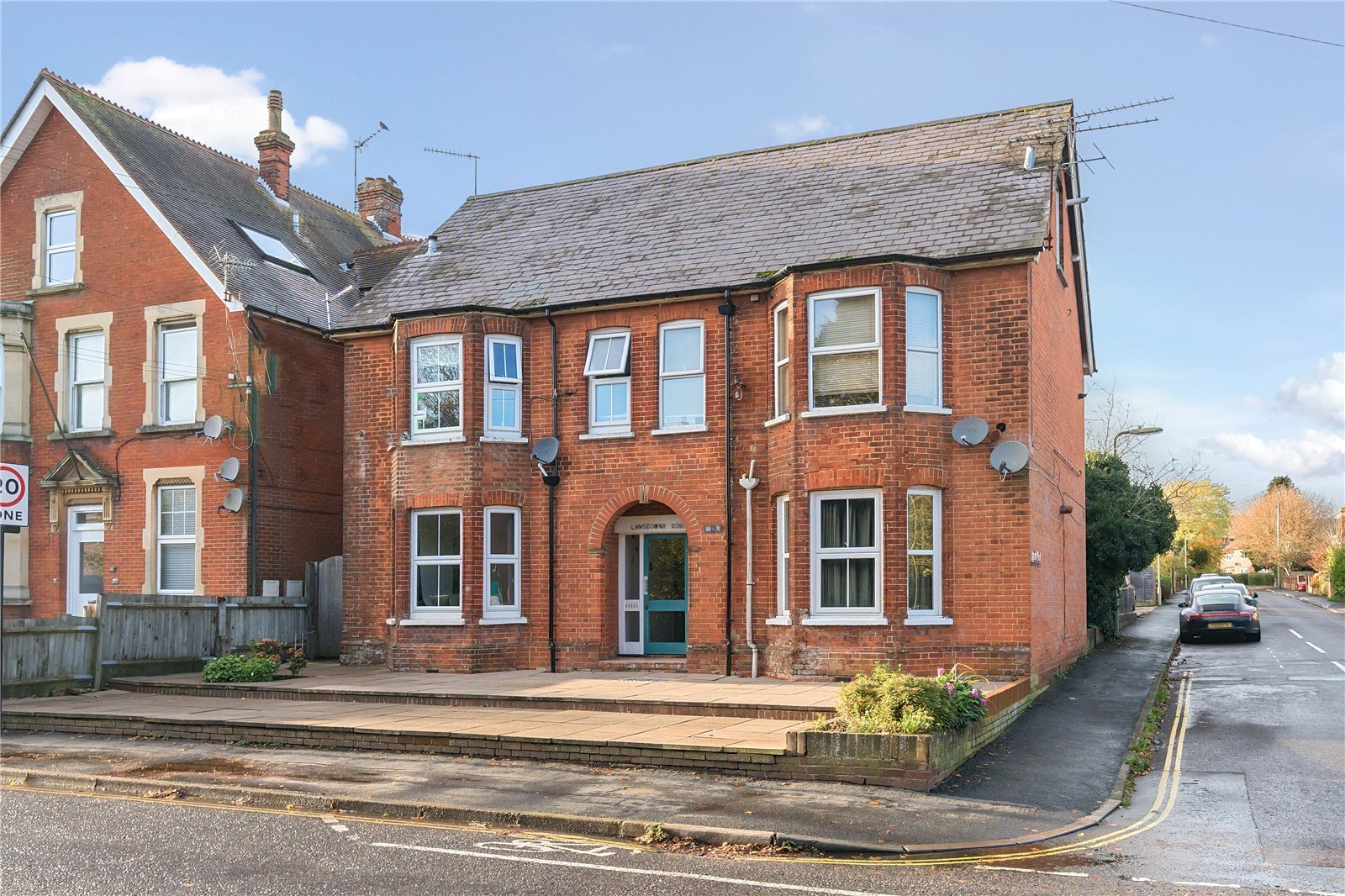 2 bedroom apartment to rent