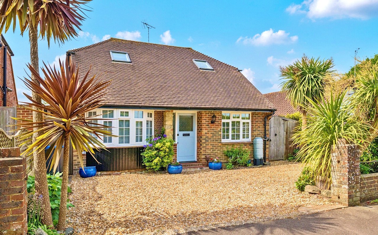 3 bedroom  detached house for sale