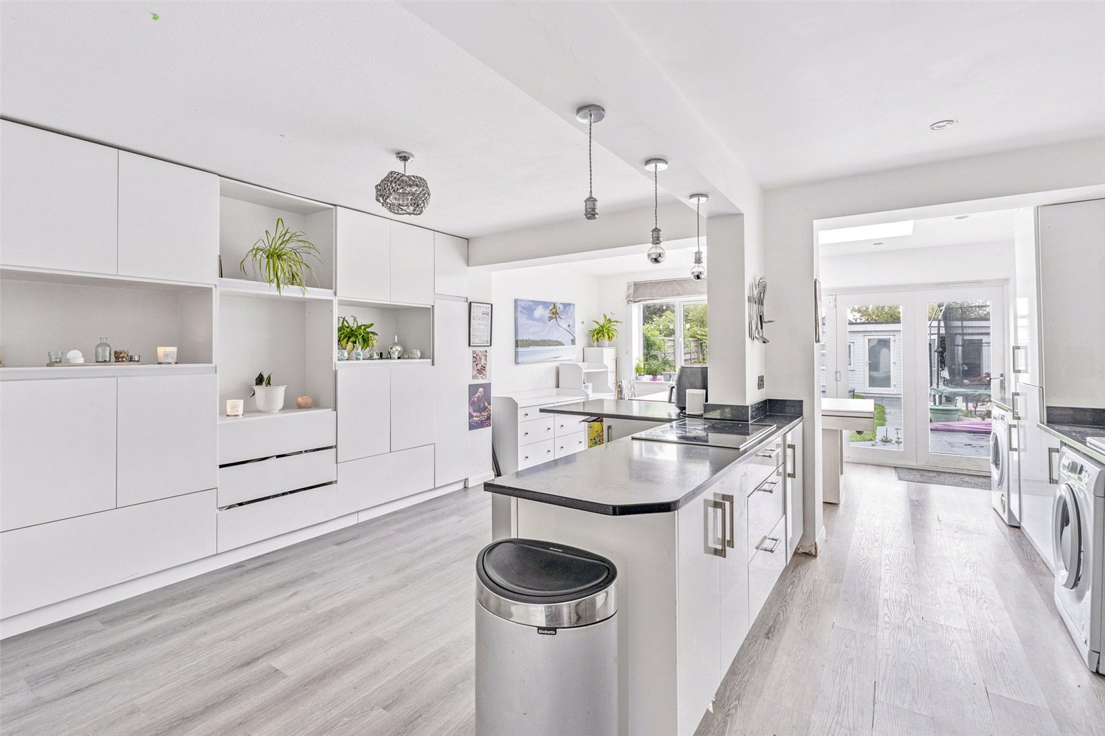 4 bedroom  semi-detached house for sale