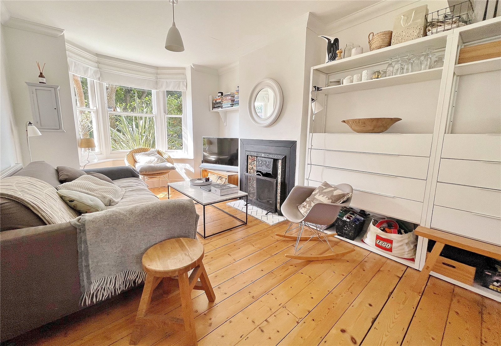 2 bedroom  terraced house for sale