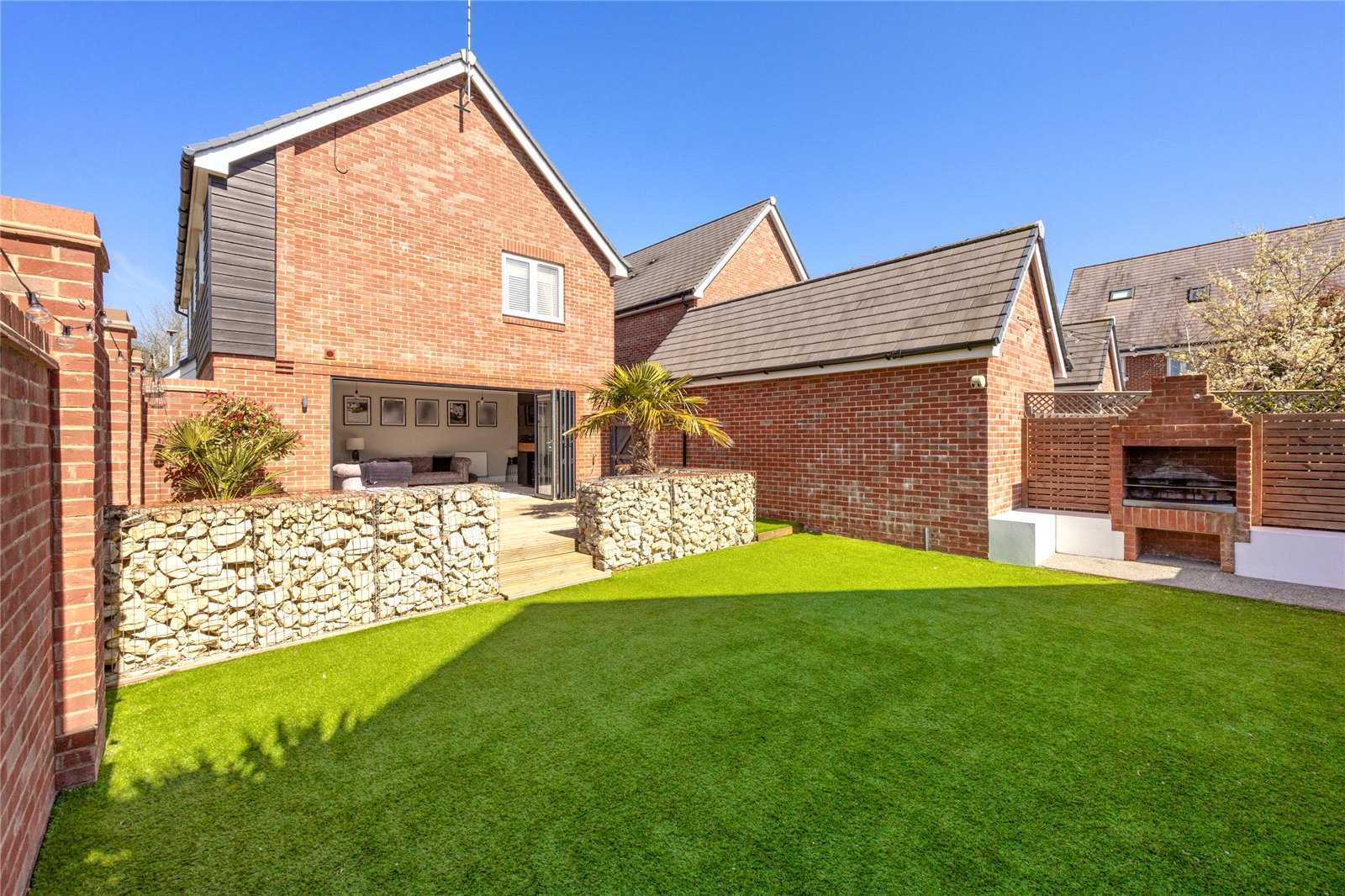 4 bedroom  detached house for sale