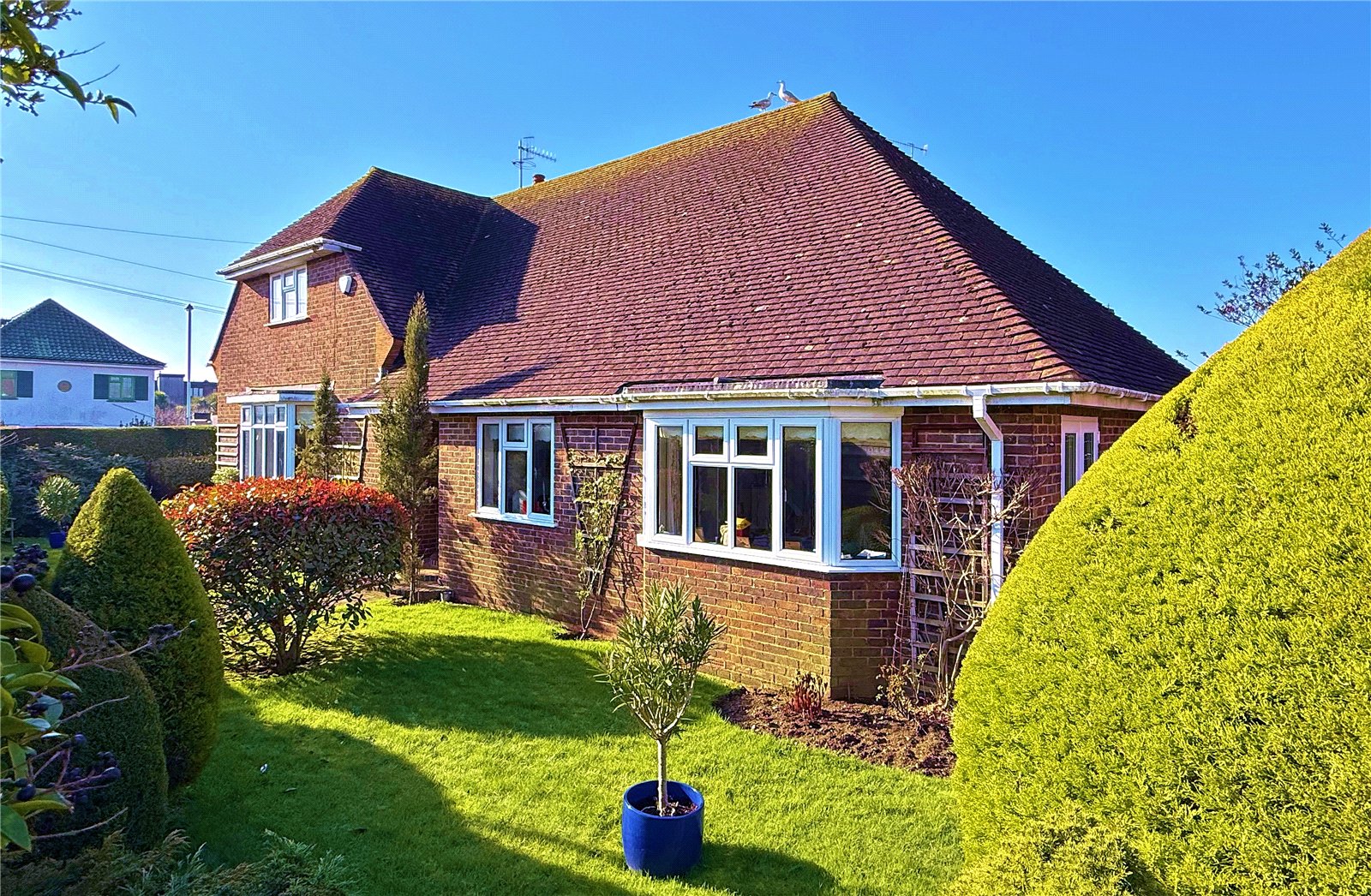 2 bedroom  detached bungalow for sale