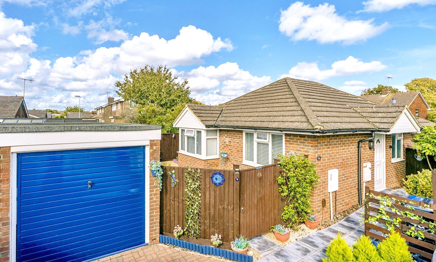 2 bedroom detached bungalow for sale