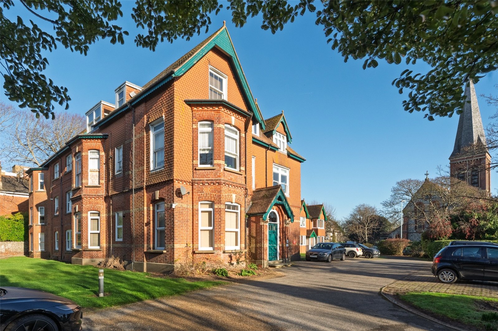 2 bedroom apartment for sale