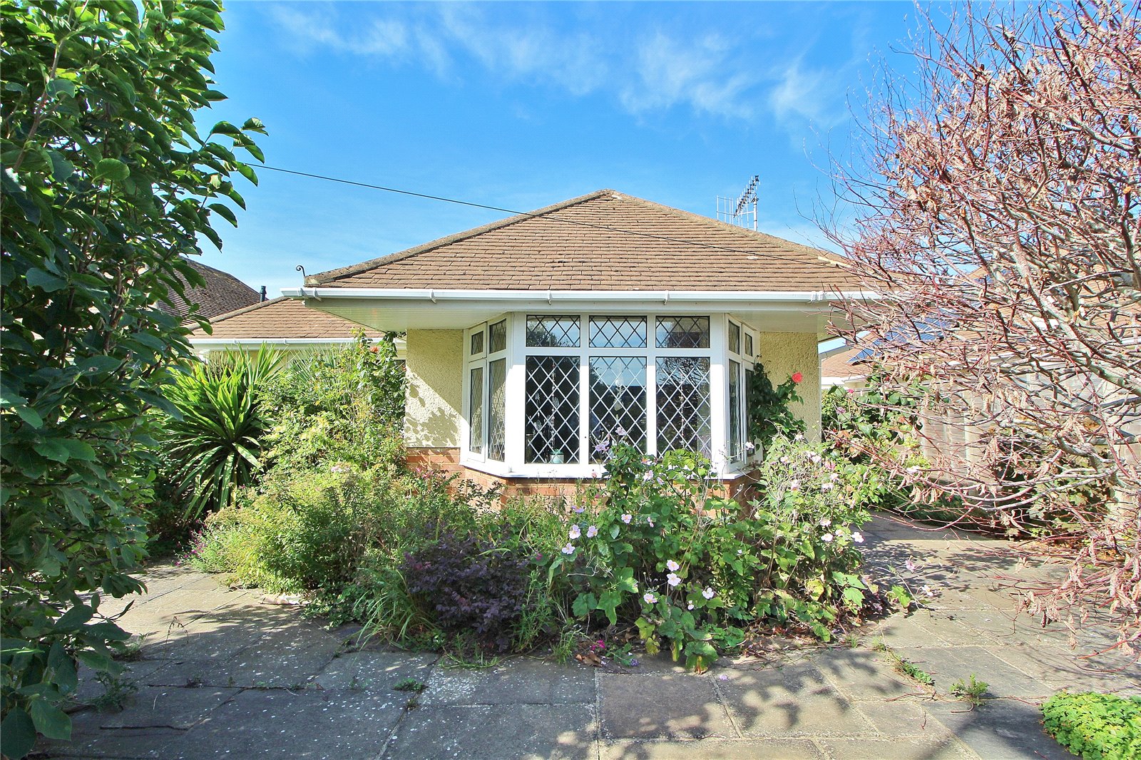 2 bedroom  detached bungalow for sale