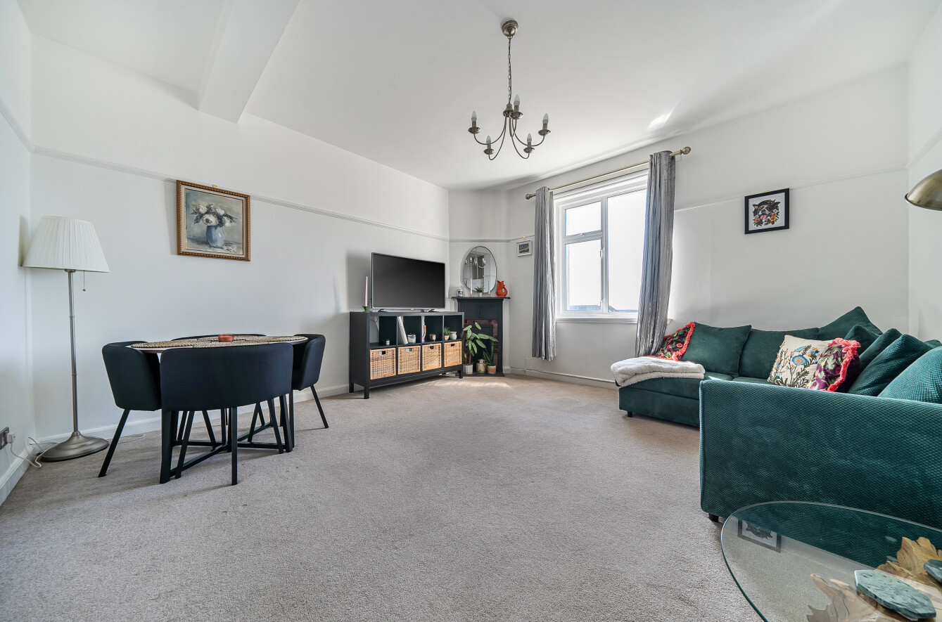 2 bedroom apartment for sale