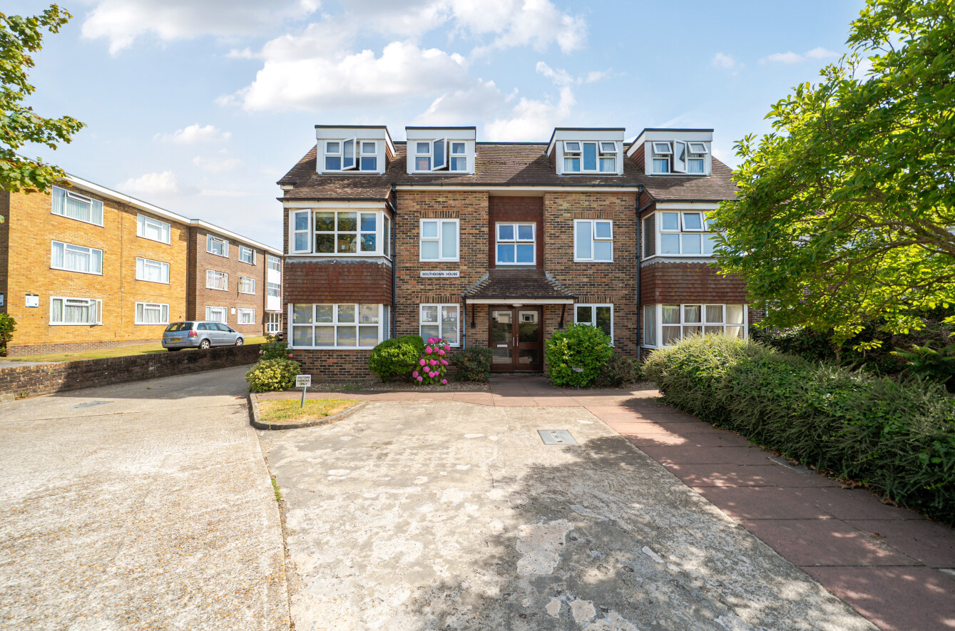 1 bedroom apartment for sale