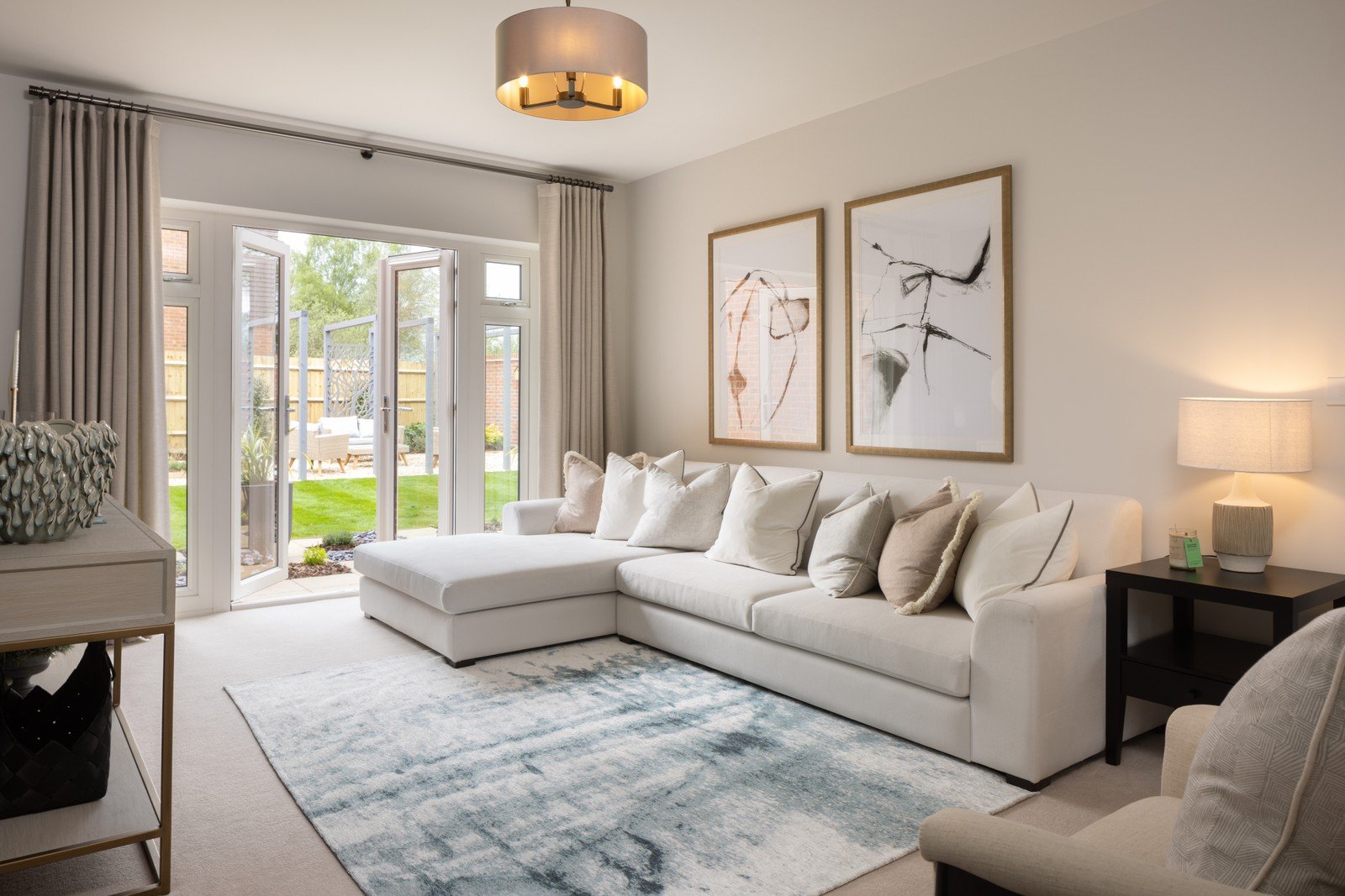 4 bedroom  detached house for sale