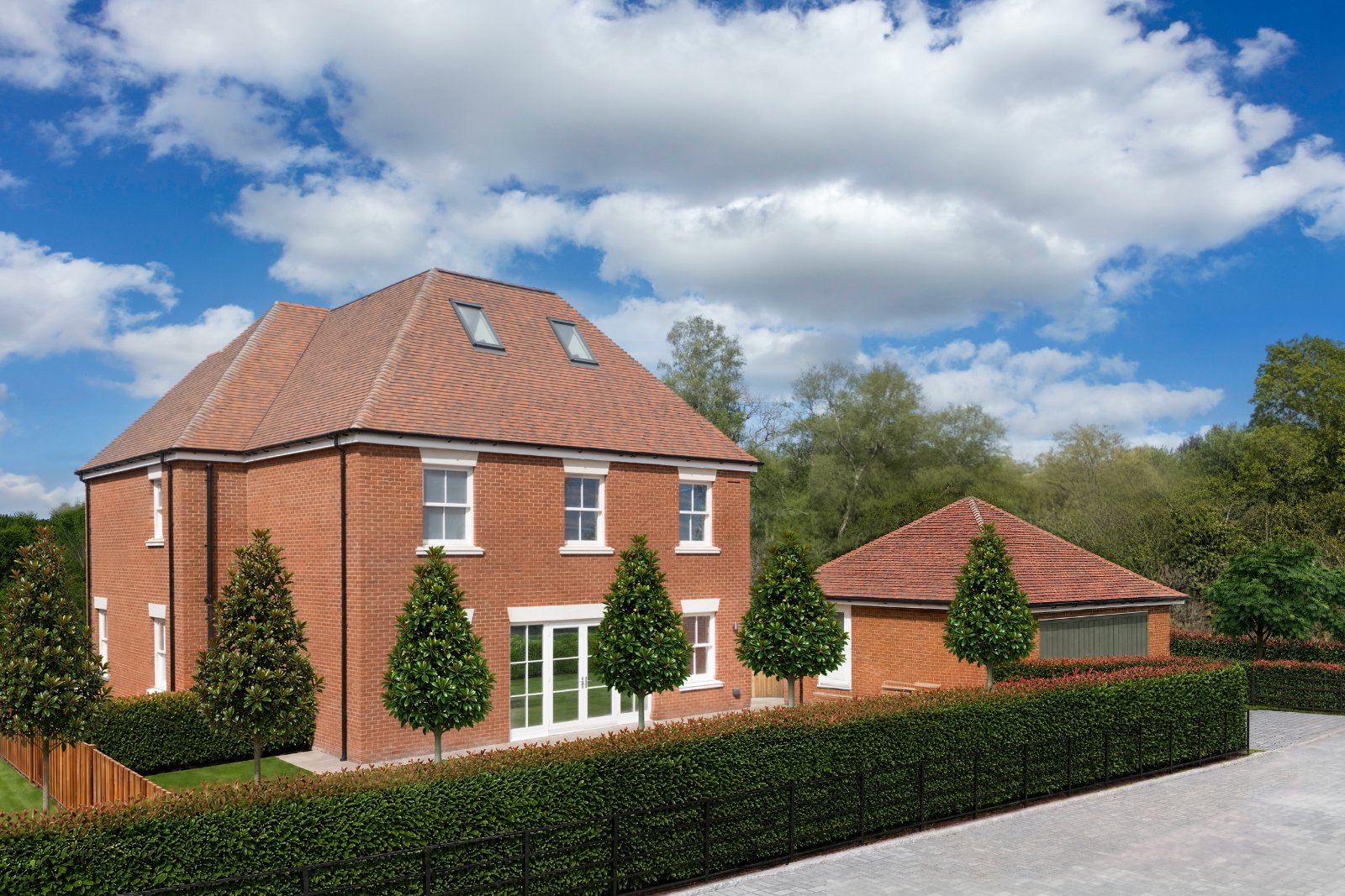 4 bedroom  detached house for sale