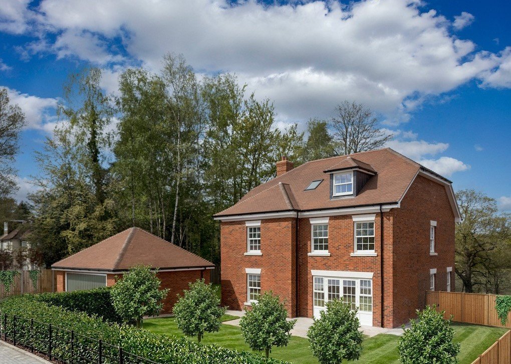 4 bedroom detached house for sale