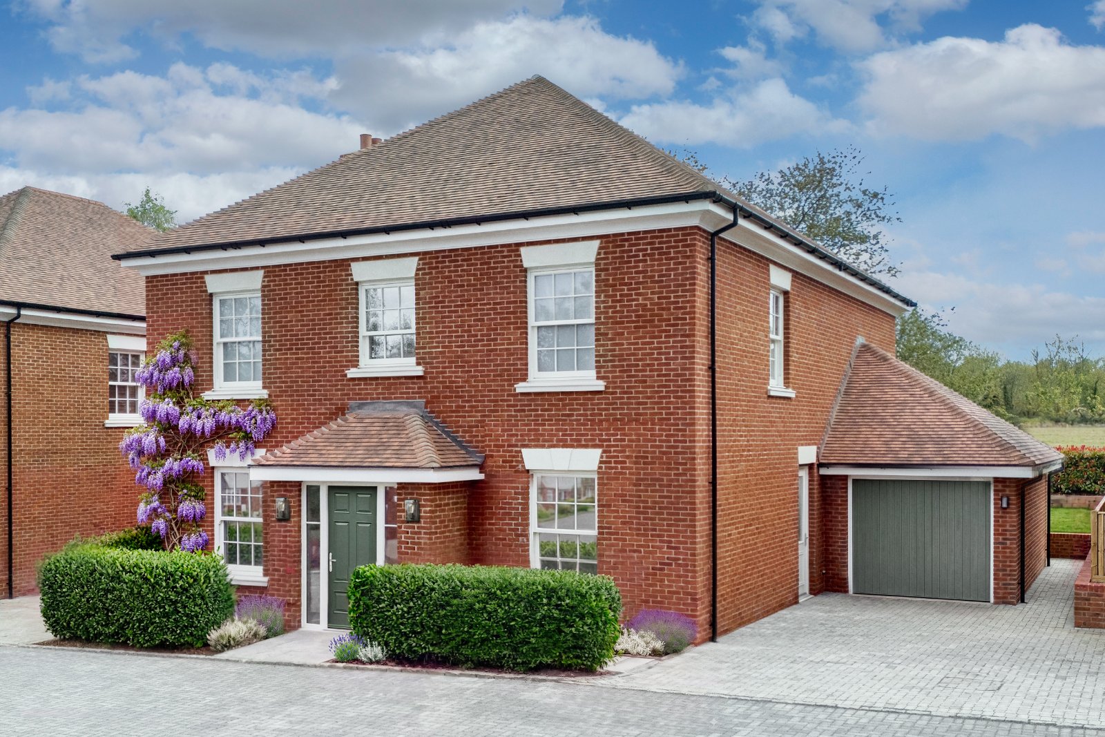 4 bedroom  detached house for sale