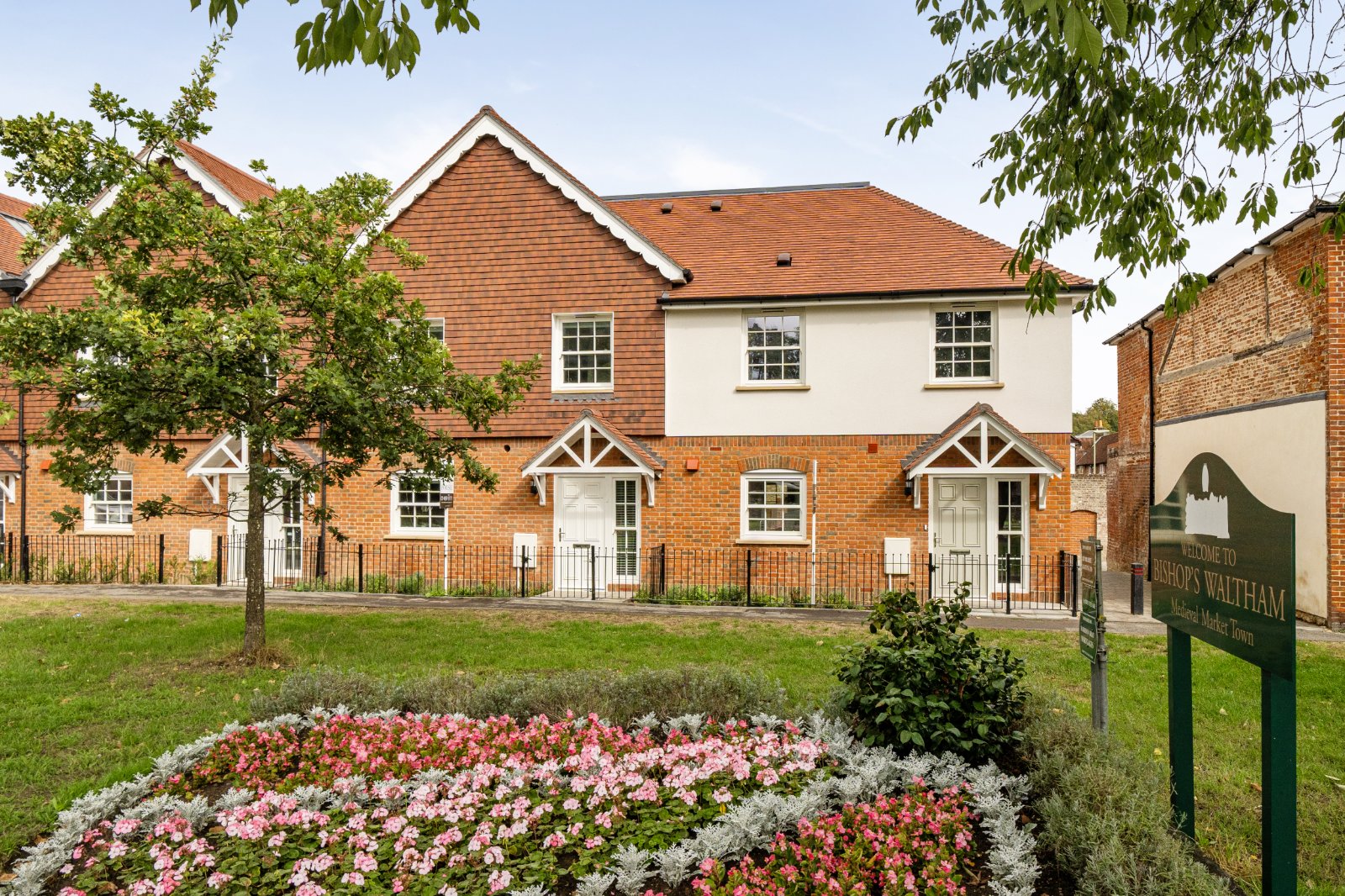 4 bedroom  terraced house for sale