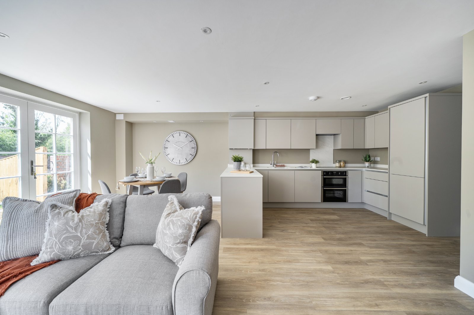 2 bedroom apartment for sale
