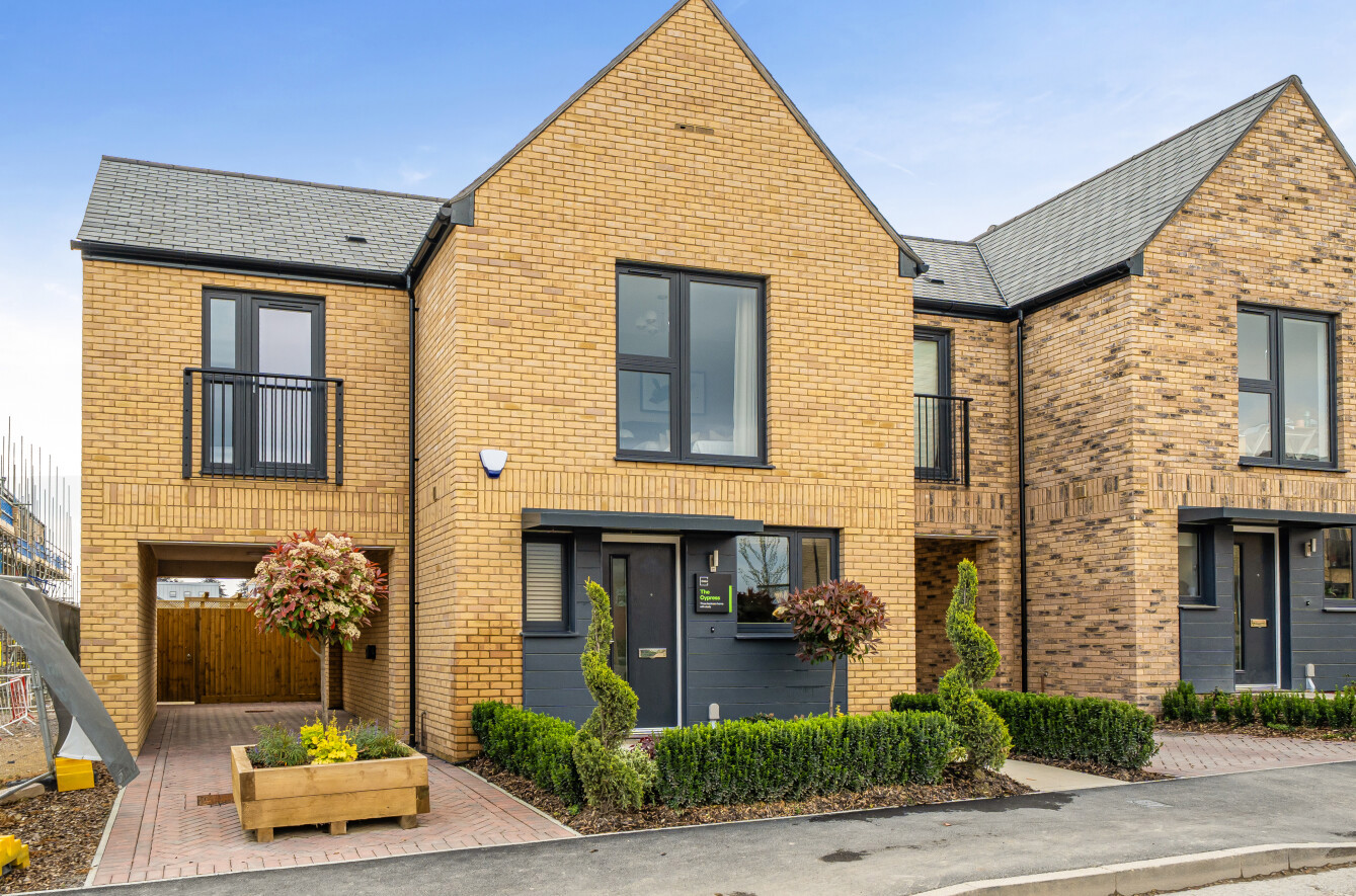 3 bedroom  terraced house for sale