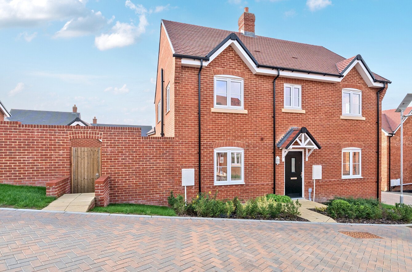 4 bedroom  detached house for sale