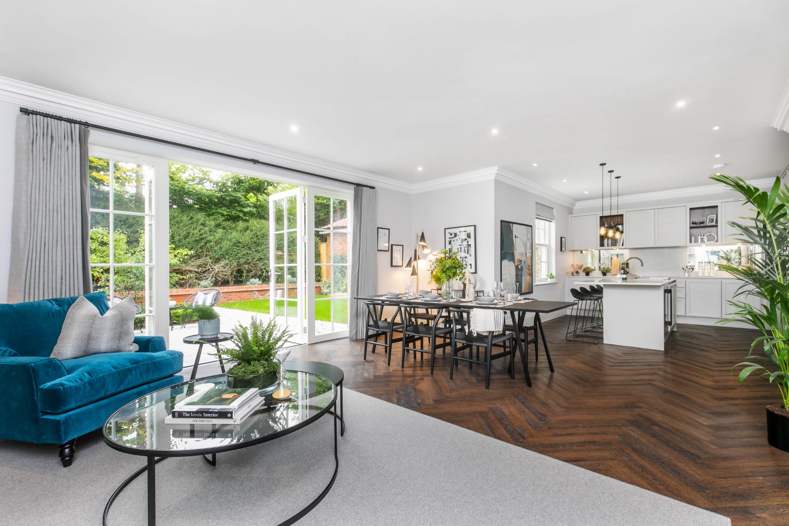 3 bedroom  detached house for sale
