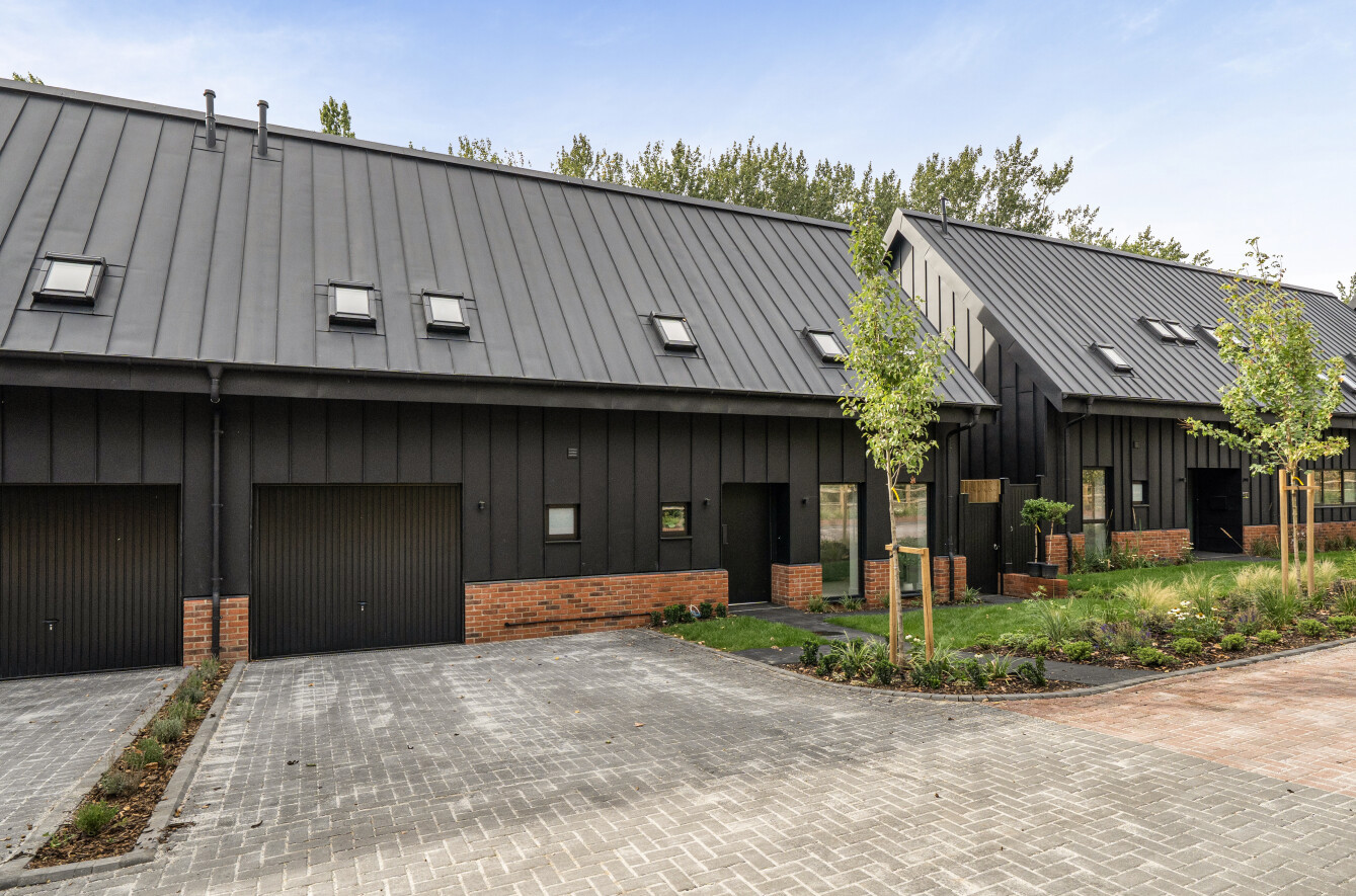 3 bedroom  semi-detached house for sale