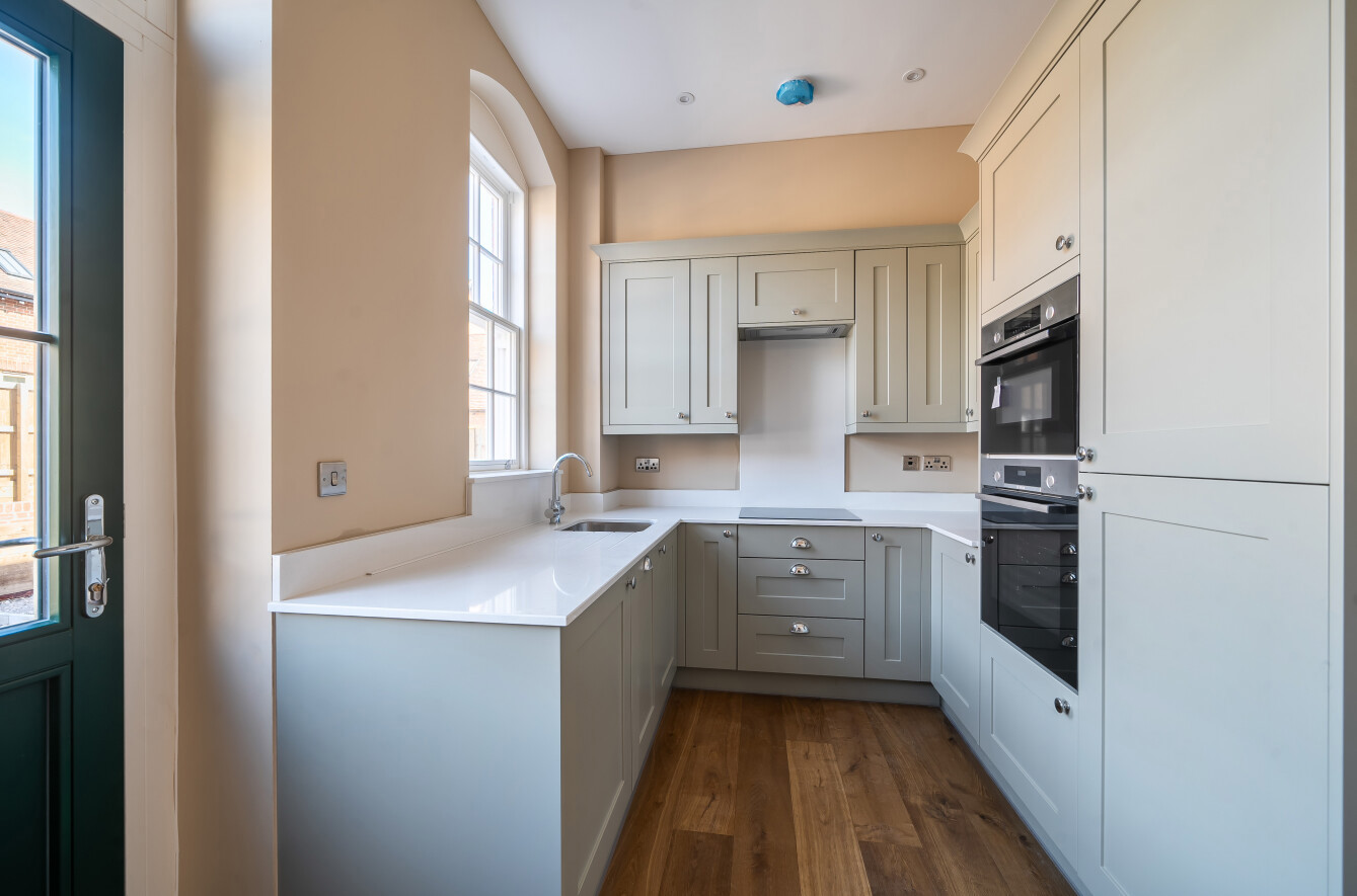 2 bedroom house for sale